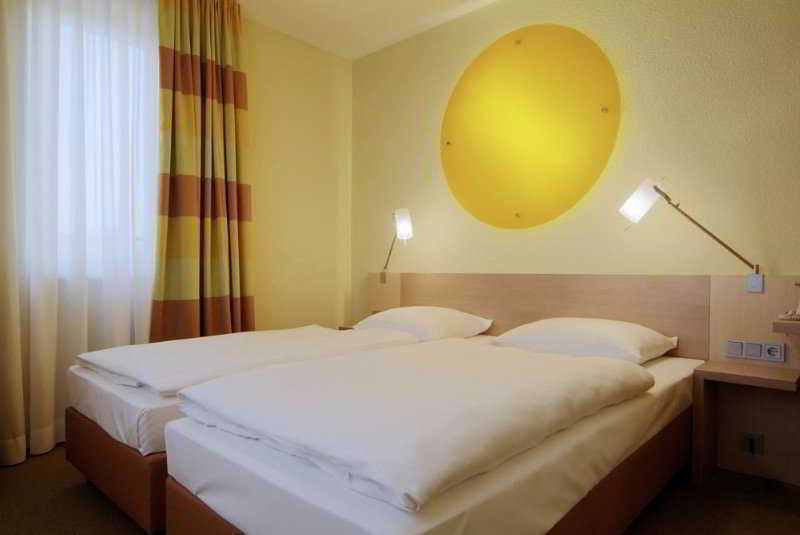 เอคอมโฮเทล มึนเชิน-ฮาร์ Hotel ภายนอก รูปภาพ